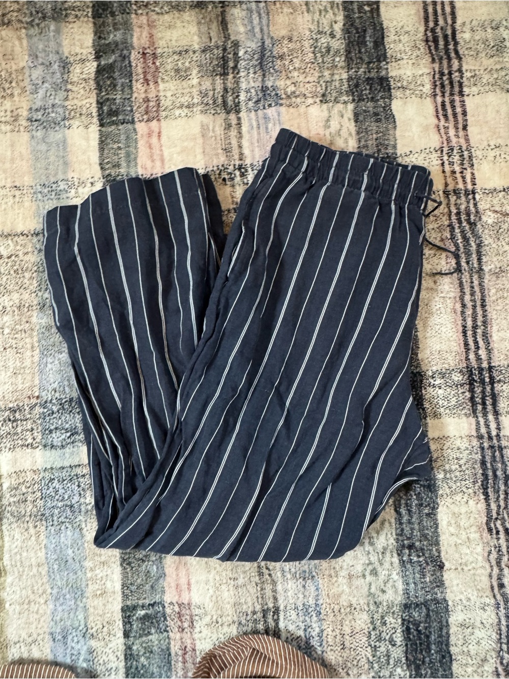 Womens Navy Vertical-Stripe Drawstring Joggers